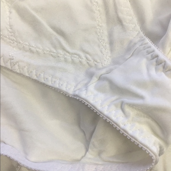3 Bali Small White Brief Firm Control Shapers New 8973 - Picture 6 of 6